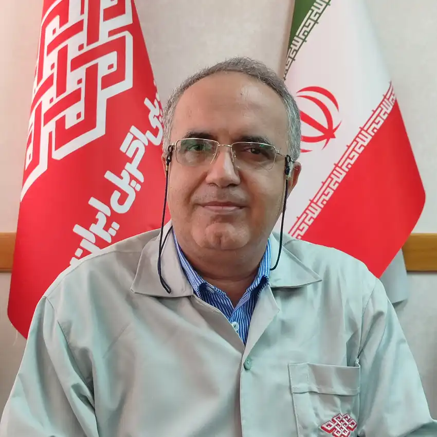 آقای مهندس کرمی مدیر بخش تحقیق و توسعه شرکت پلی اکریل